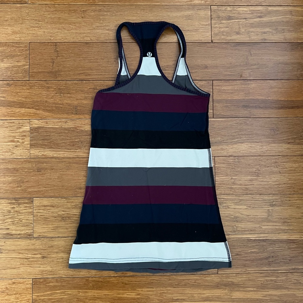 Lululemon Women’s Racerback Tank Top - Picture 2 of 2